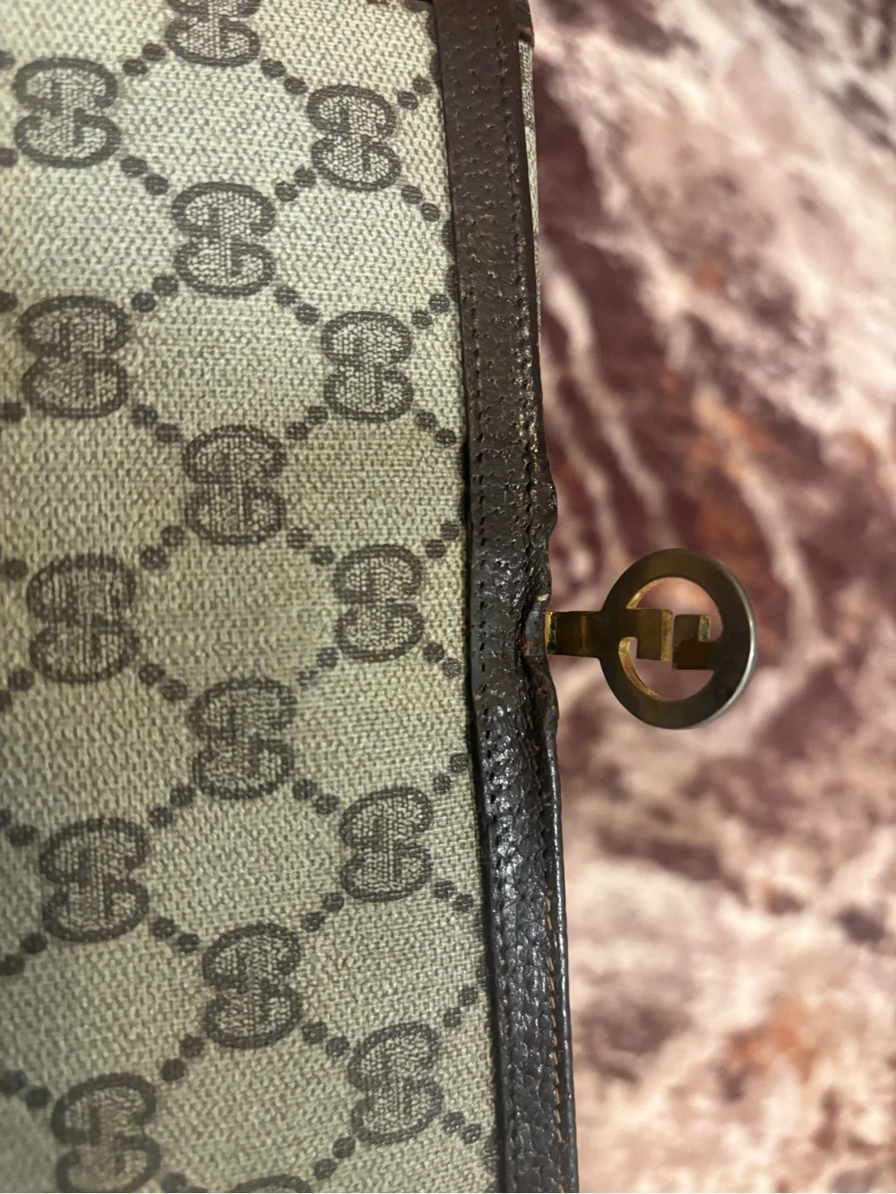 Gucci Beige GG Supreme Continental Wallet with Brown Trim and Gold Logo - Picture 2 of 8